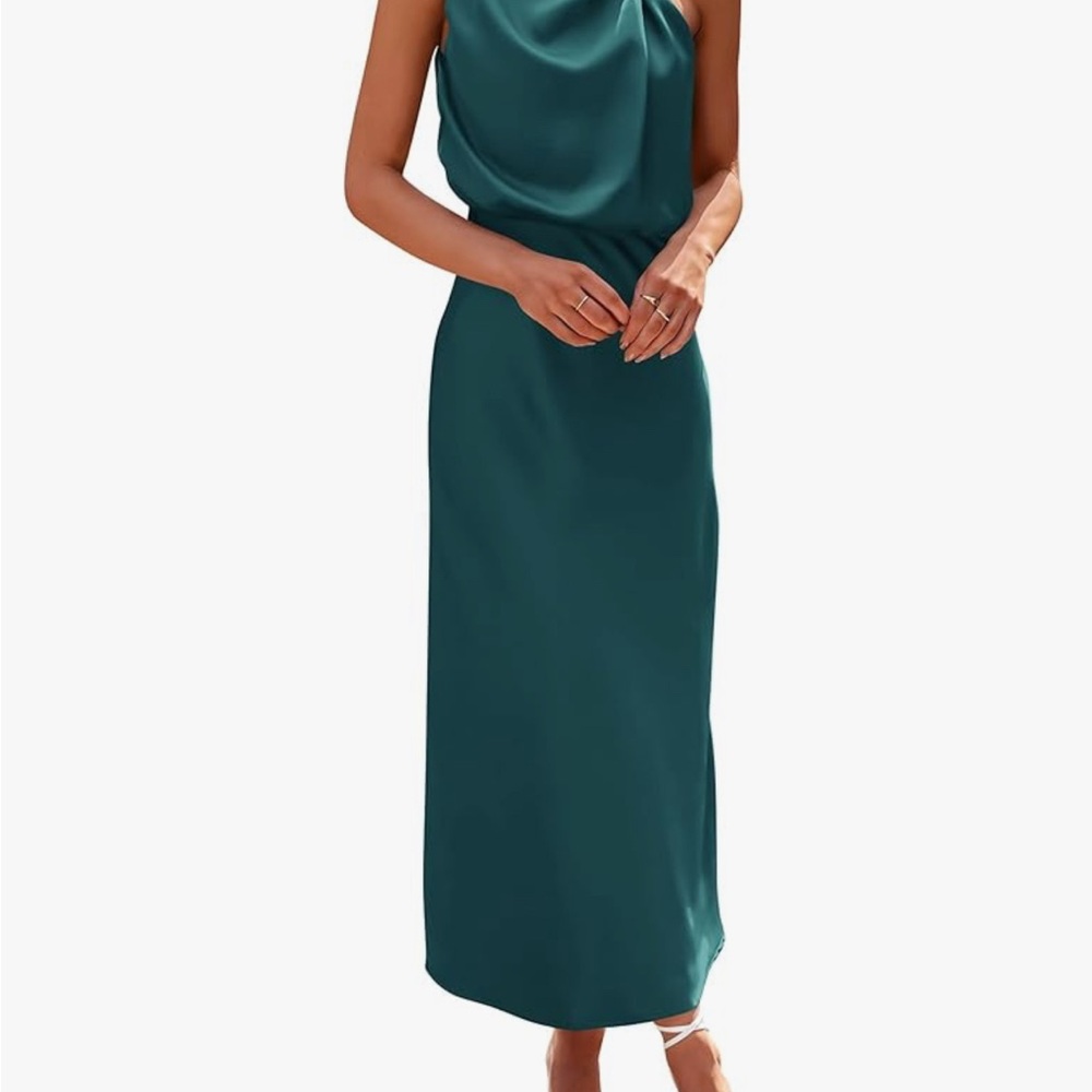 Elegant Emerald Maxi Dress